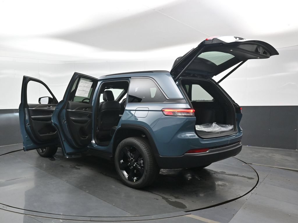 New 2027 Jeep Grand Cherokee Limited AWD/4WD image 52