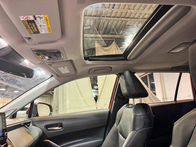 Used 2022 Toyota Corolla Cross XLE w/ Convenience Package image 6