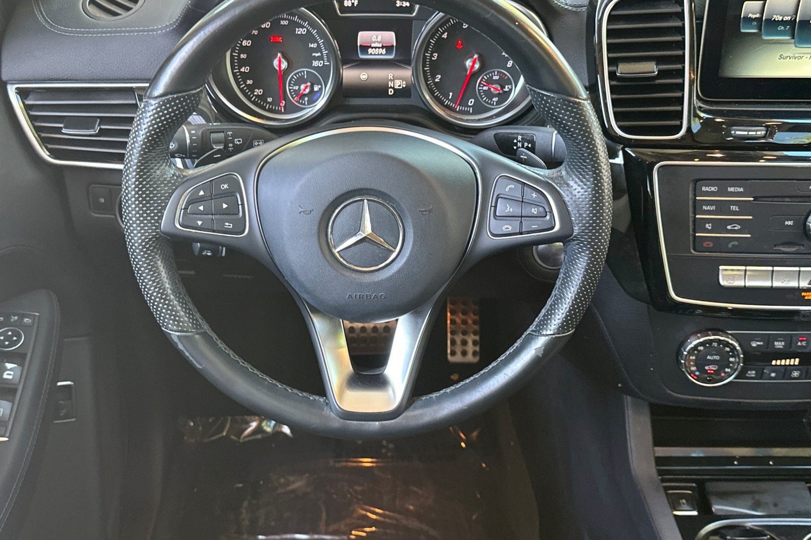 Used 2016 Mercedes-Benz GLE 400 4MATIC image 32