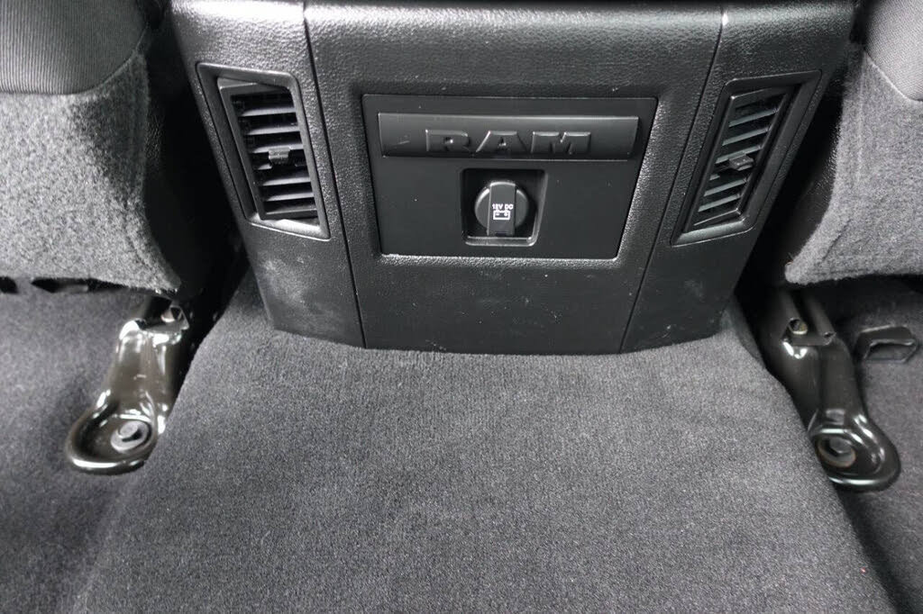 Used 2023 RAM 1500 Warlock AWD/4WD image 36