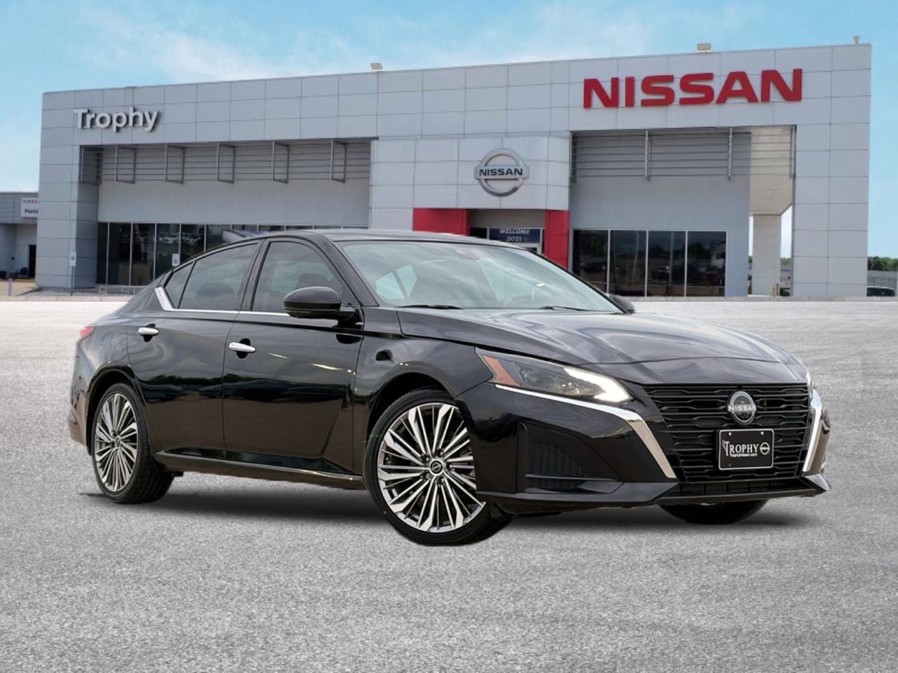 Certified 2023 Nissan Altima 2.5 SL FWD image 1