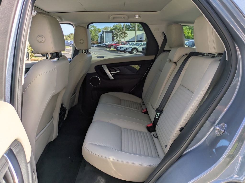 Used 2023 Land Rover Discovery Sport S image 17