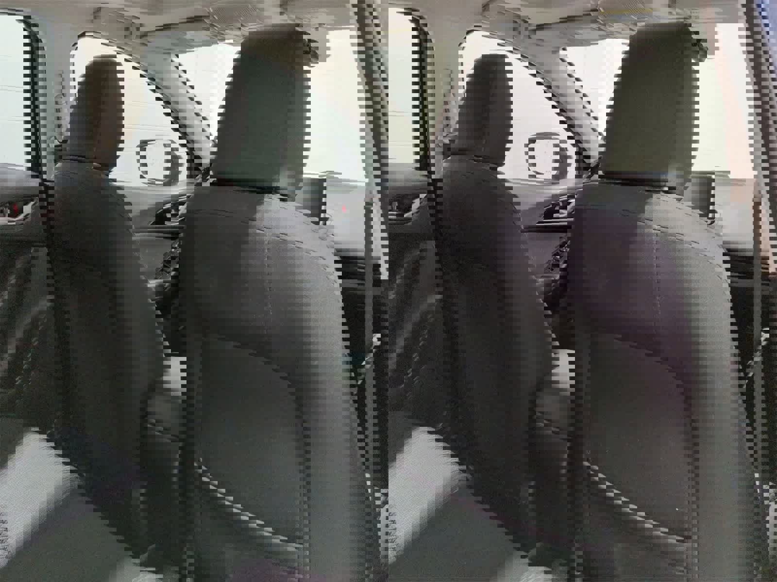 Used 2016 MAZDA MAZDA3 i Touring w/ Popular Equipment Package image 19