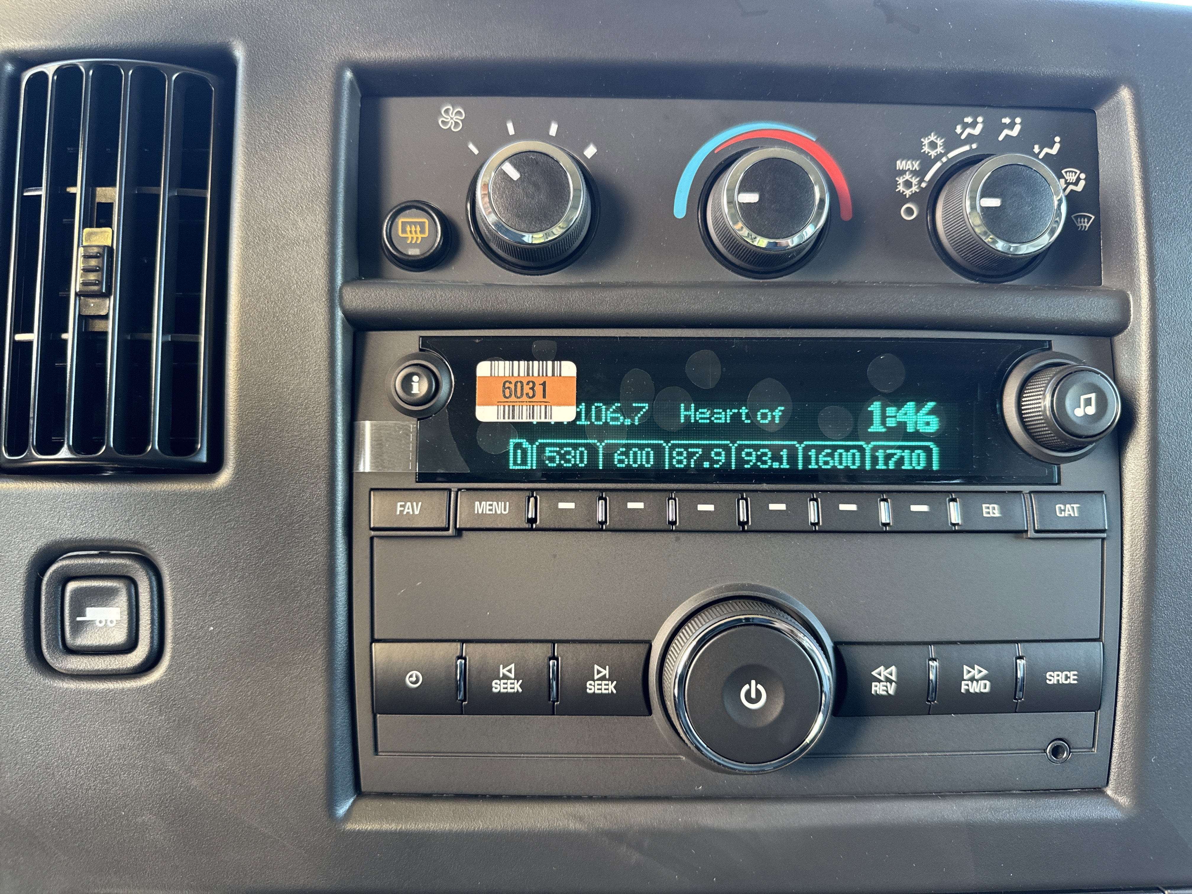 New 2025 GMC Savana 2500 w/ Driver Convenience Package image 22
