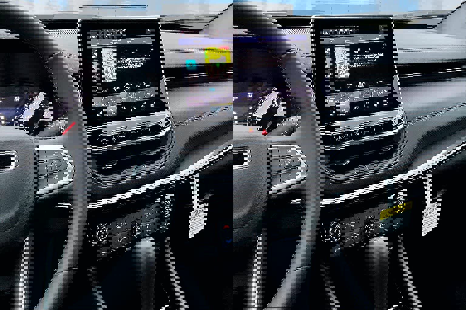 New 2026 Jeep Compass Latitude AWD/4WD image 16