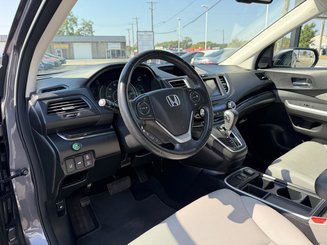 Used 2015 Honda CR-V Touring image 9
