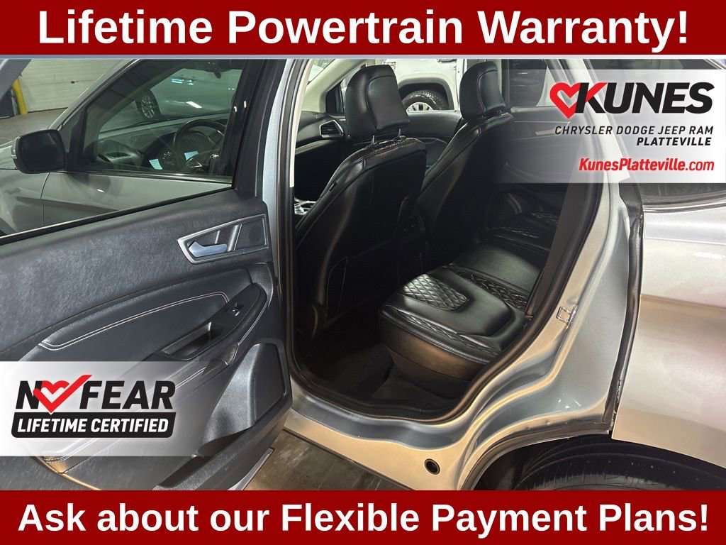 Used 2024 Ford Edge Titanium image 19