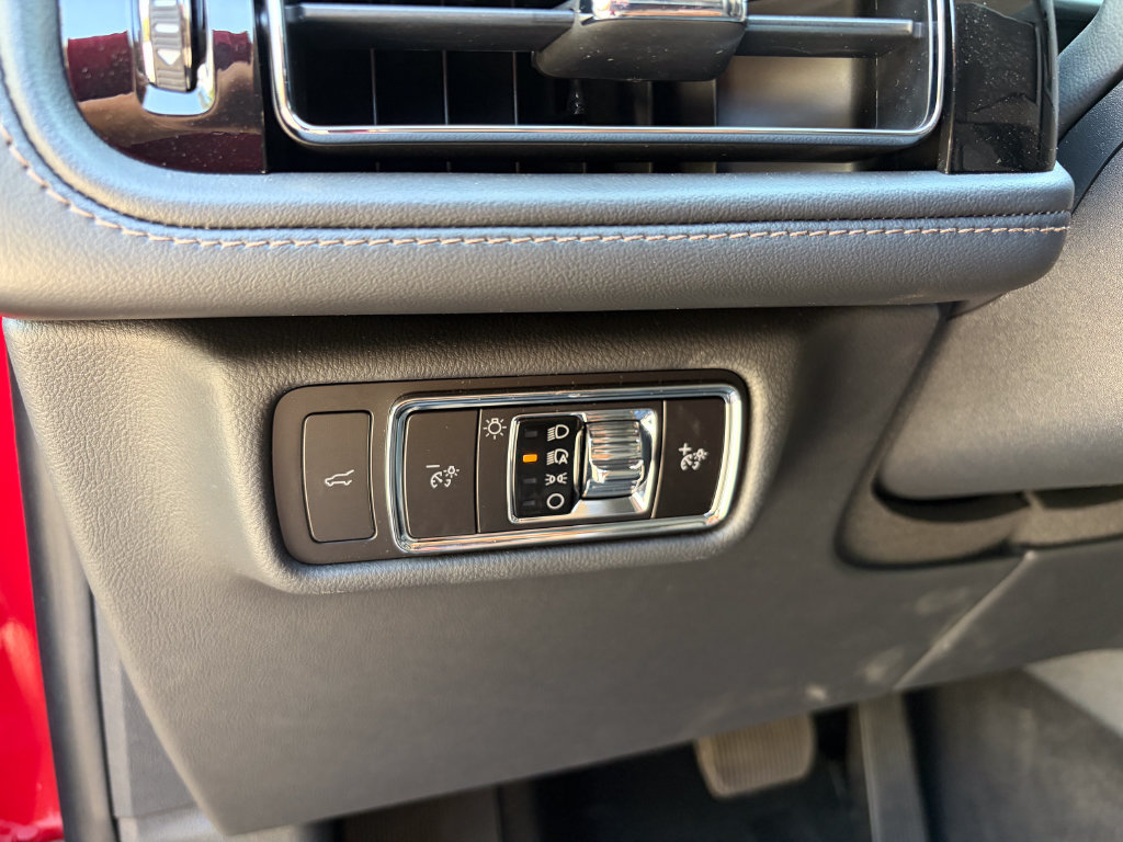 New 2026 Lincoln Aviator Reserve w/ Jet Appearance Package AWD/4WD image 13