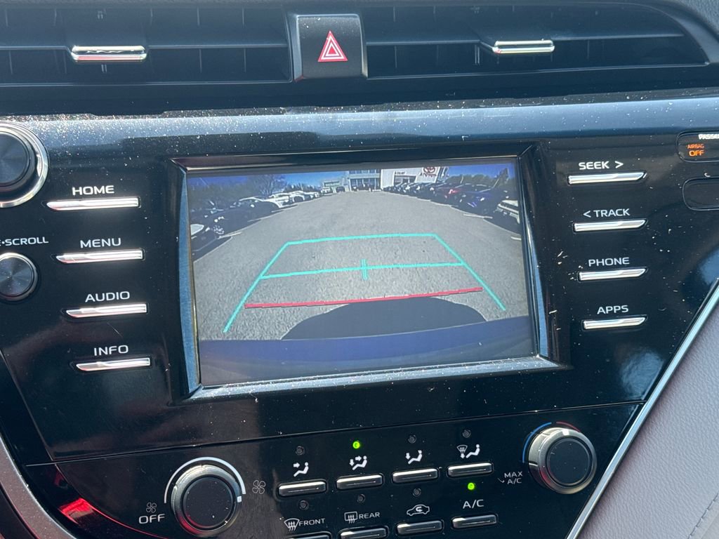 Used 2018 Toyota Camry LE FWD image 22