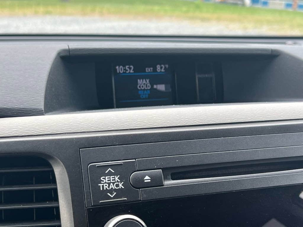 Used 2014 Toyota Sienna XLE FWD image 34