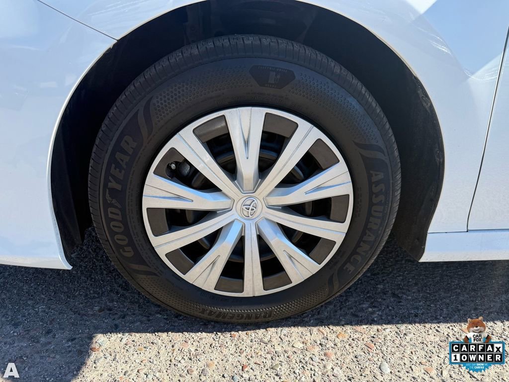 Used 2023 Toyota Camry LE FWD image 10