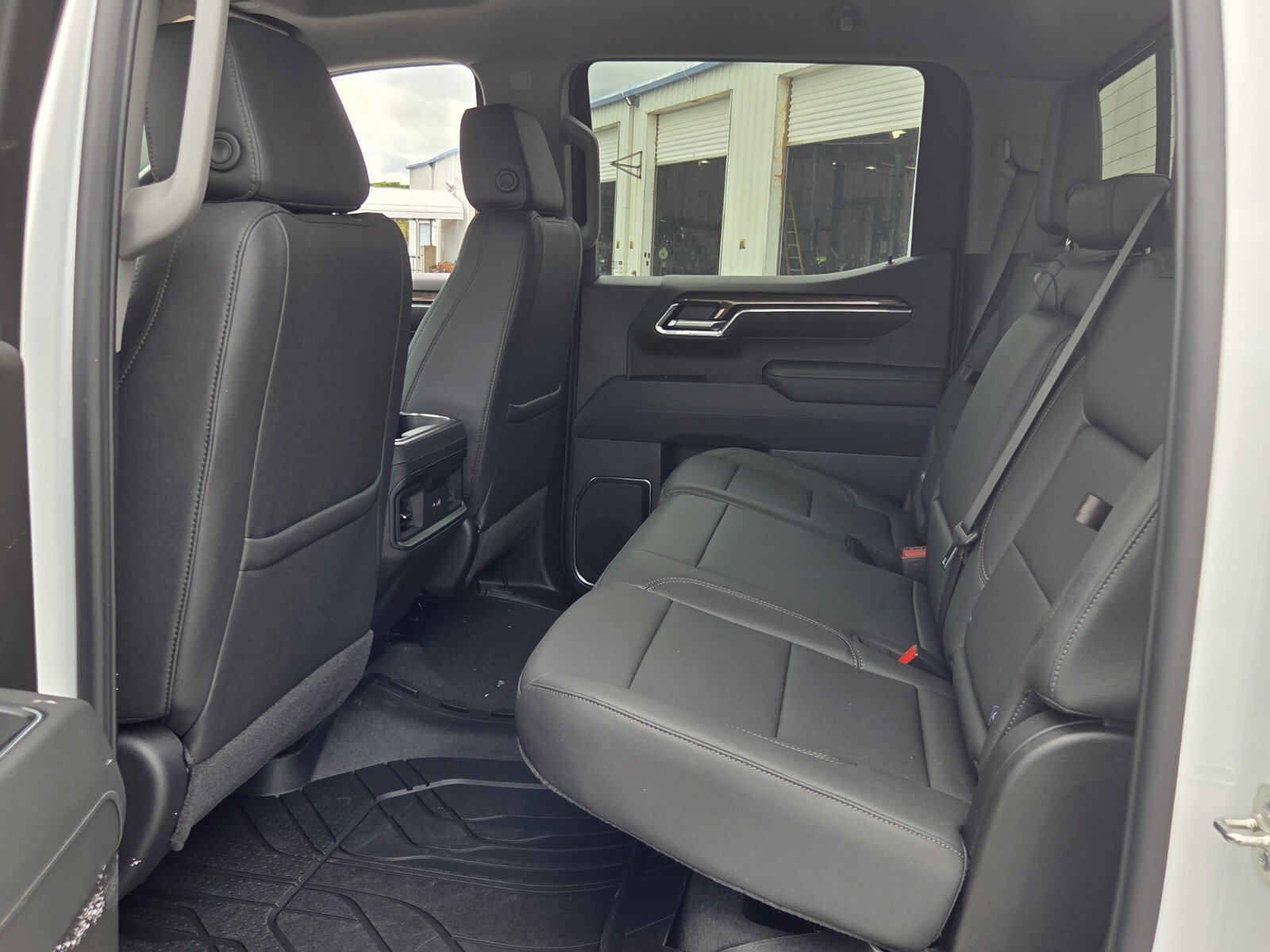 New 2026 Chevrolet Silverado 1500 LT Trail Boss w/ LT Trail Boss Premium Package AWD/4WD image 10