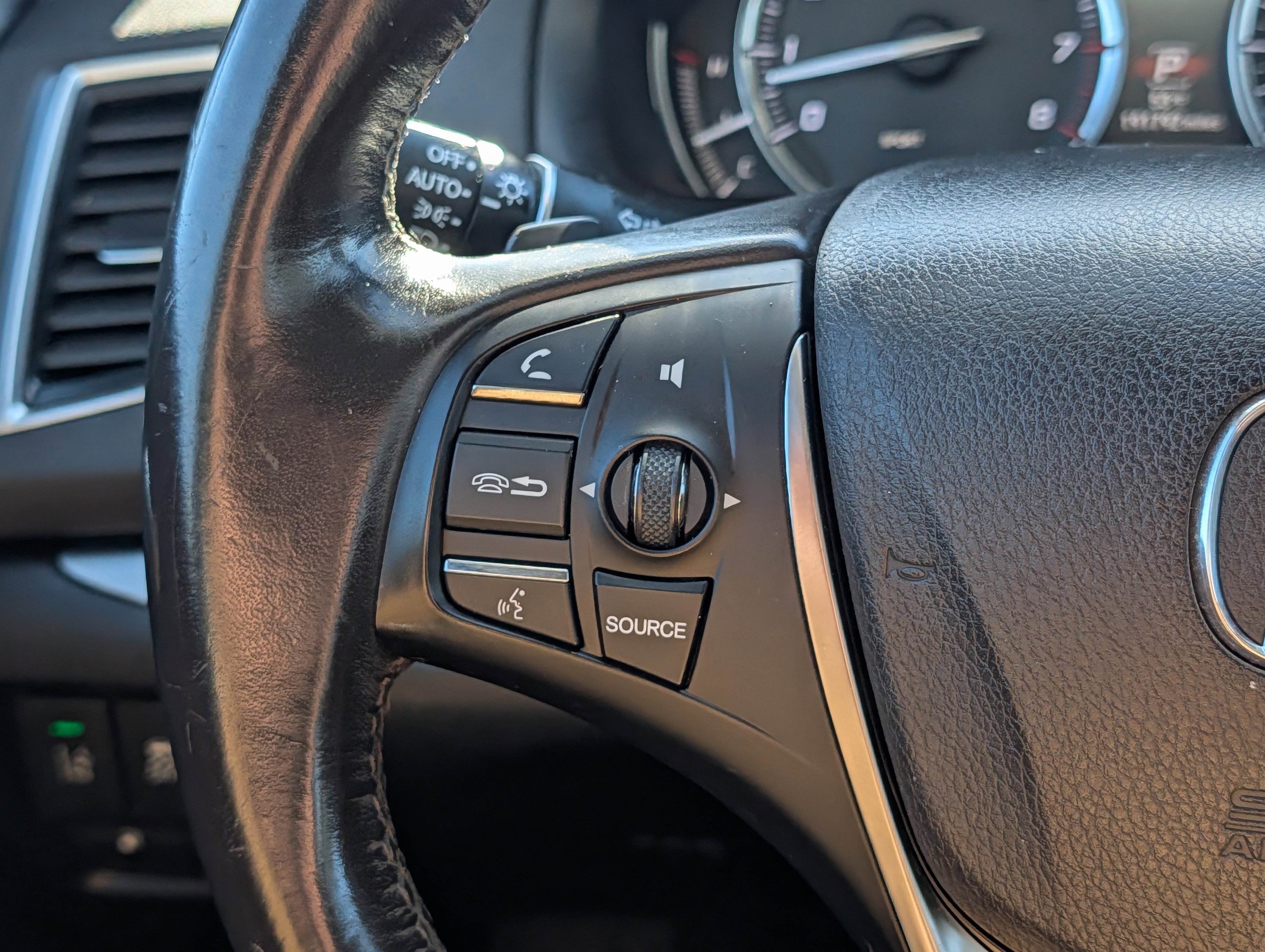 Used 2016 Acura TLX V6 SH-AWD w/ Technology Pkg image 28