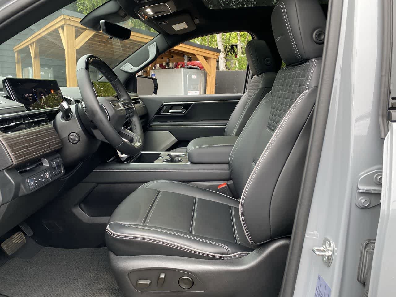 Used 2024 GMC Sierra EV Denali AWD/4WD image 13