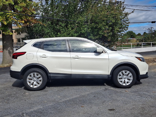 Used 2017 Nissan Rogue Sport S AWD/4WD image 7
