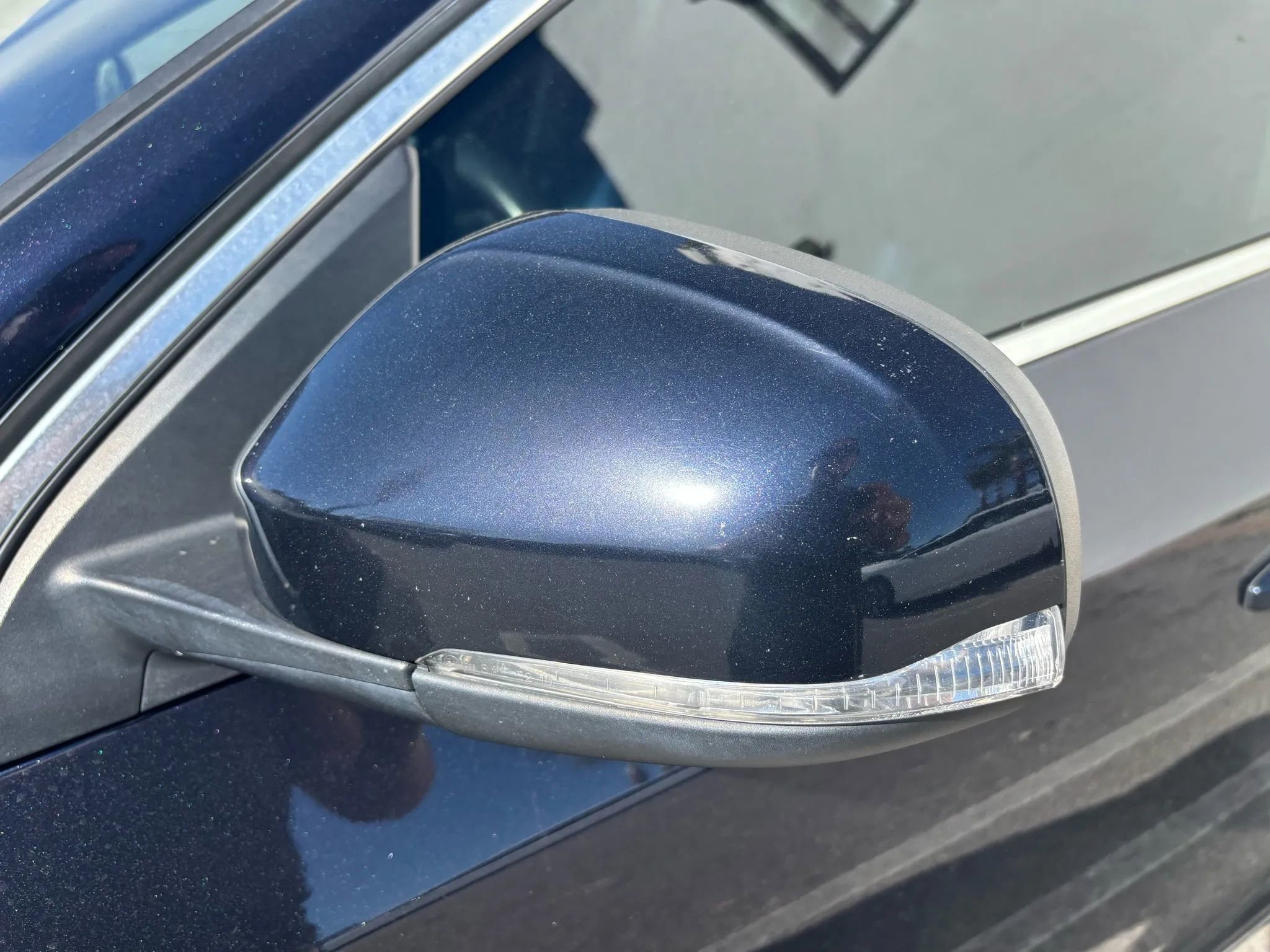 Used 2017 Volvo V60 T5 Premier w/ Convenience Package image 16