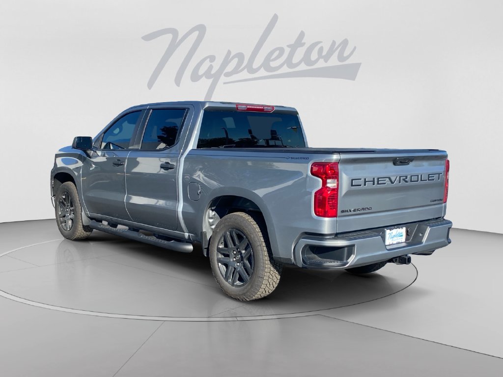 Used 2026 Chevrolet Silverado 1500 Custom w/ Turbomax Blackout Package RWD image 3