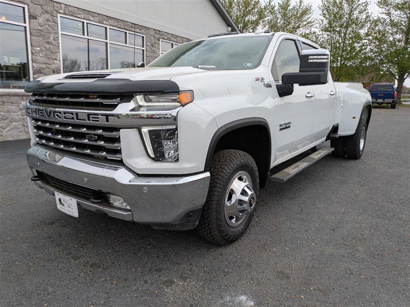 Used 2022 Chevrolet Silverado 3500 LTZ w/ LTZ Texas Edition image 2