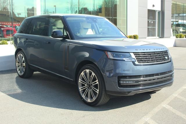 New 2026 Land Rover Range Rover Long Wheelbase SE image 10