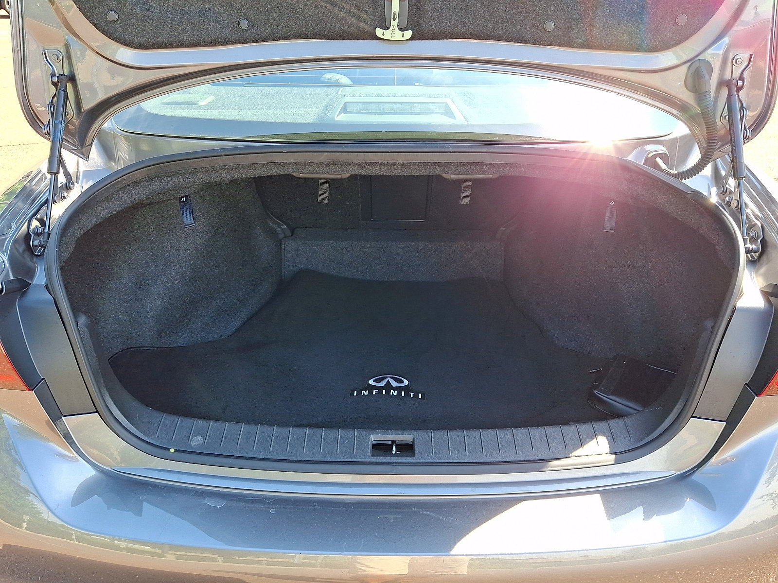 Certified 2023 INFINITI Q50 Luxe w/ Cargo Package AWD/4WD image 29