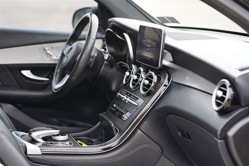Used 2019 Mercedes-Benz GLC 300 4MATIC Coupe image 71