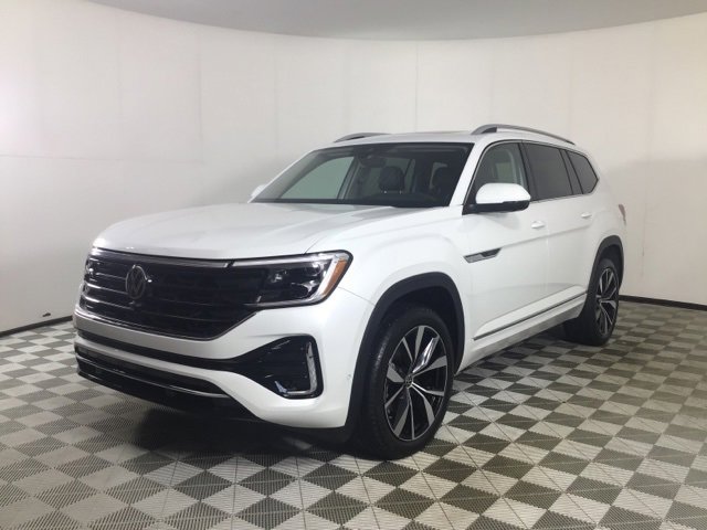 Used 2025 Volkswagen Atlas SEL Premium R-Line image 3