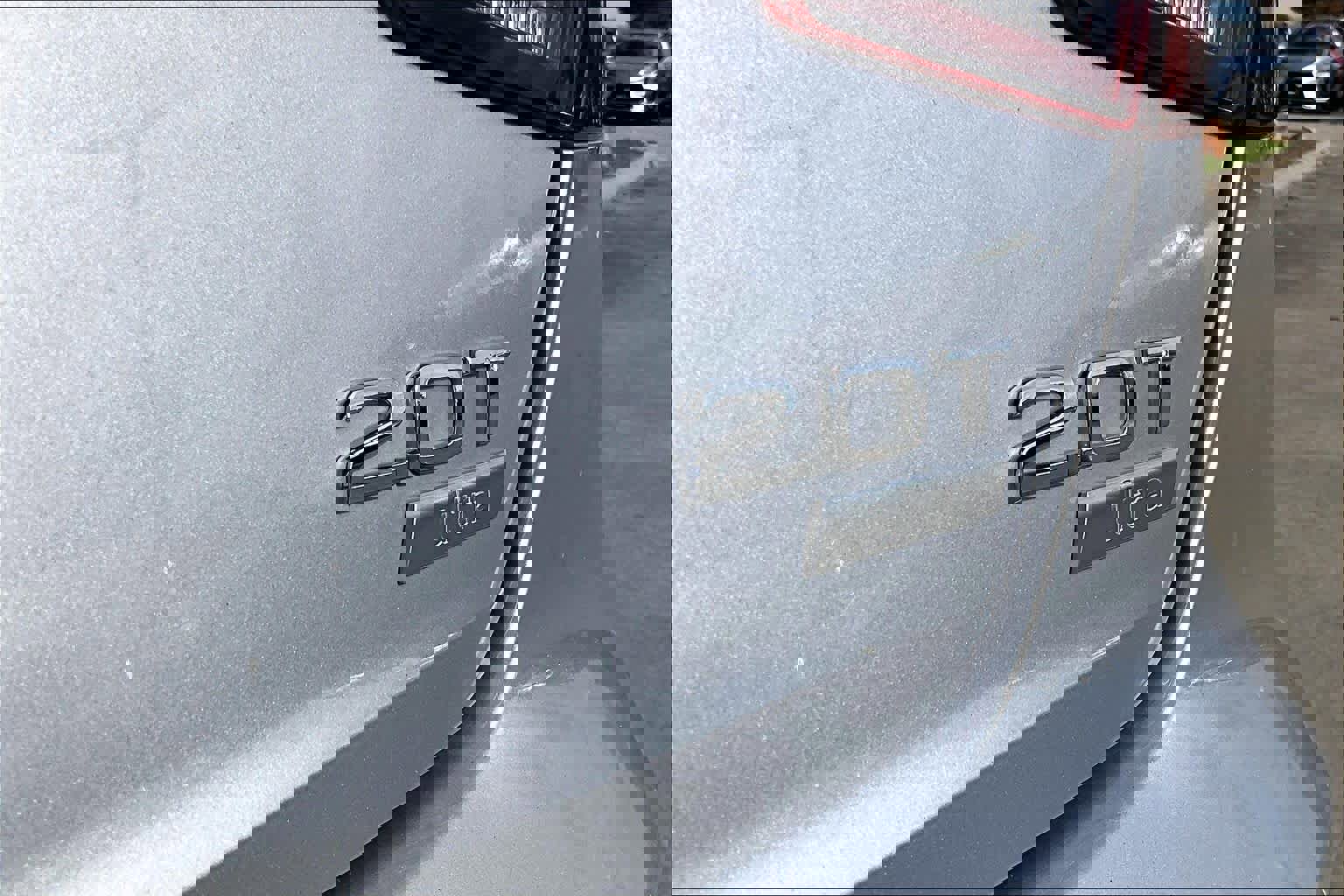 Used 2017 Audi A4 2.0T Ultra Premium w/ Convenience Package image 8