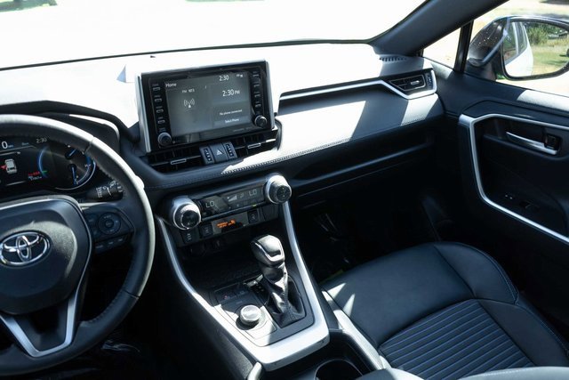 Used 2021 Toyota RAV4 XSE image 18