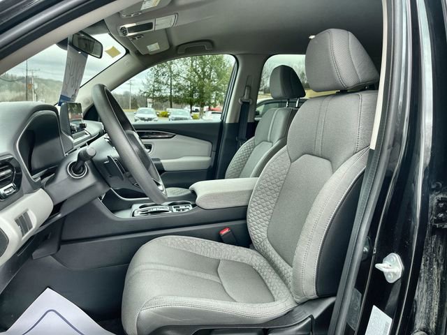 Used 2023 Honda Pilot LX image 15