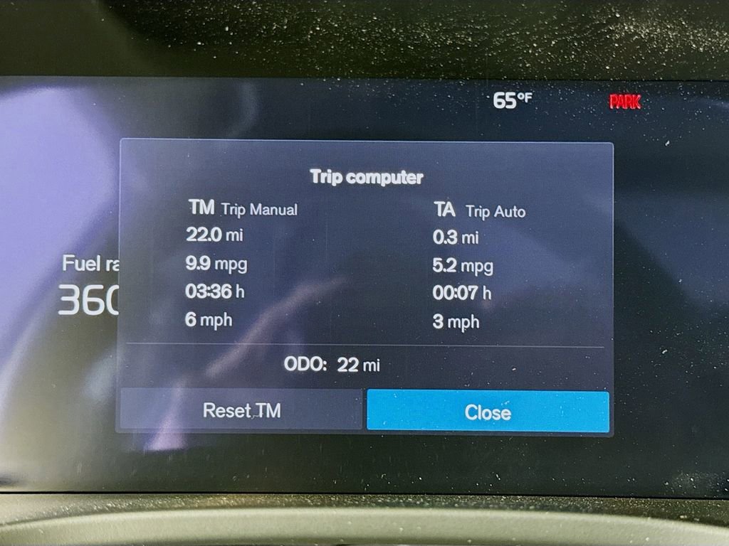 New 2026 Volvo XC40 B5 Plus w/ Climate Package image 12