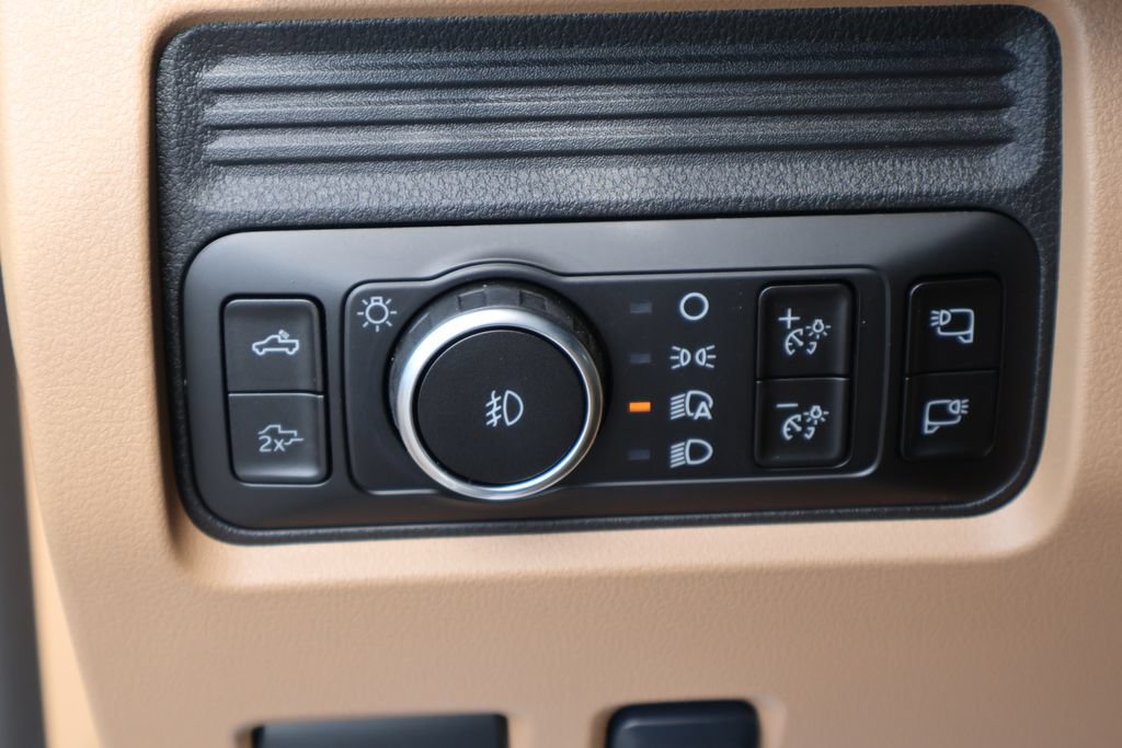 New 2026 Ford F250 4x4 Crew Cab Super Duty image 16