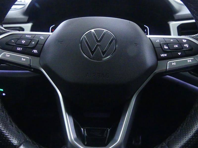 Used 2022 Volkswagen Atlas Cross Sport SEL R-Line AWD/4WD image 20