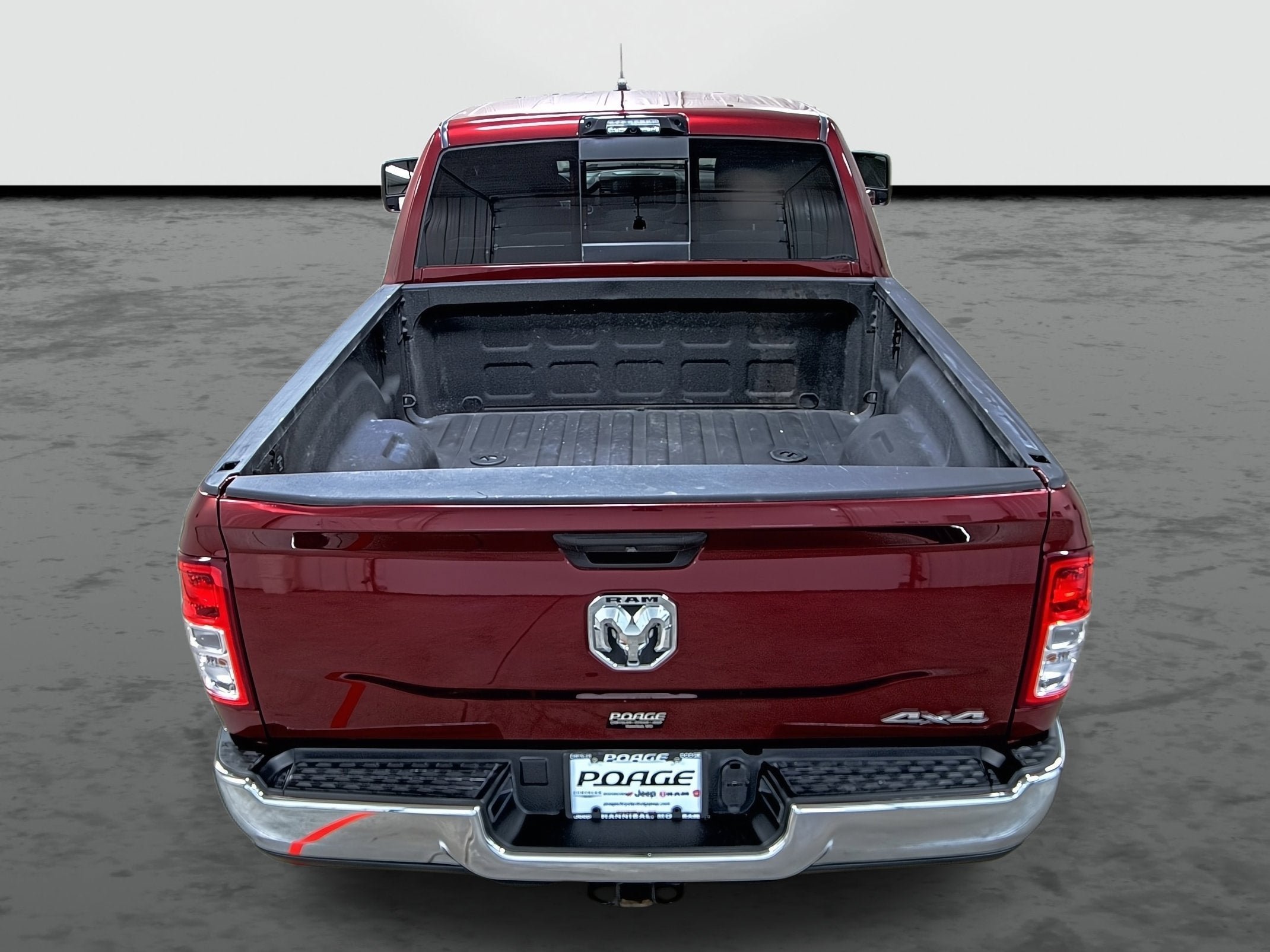 Used 2024 RAM 3500 Tradesman w/ Chrome Appearance Group AWD/4WD image 3