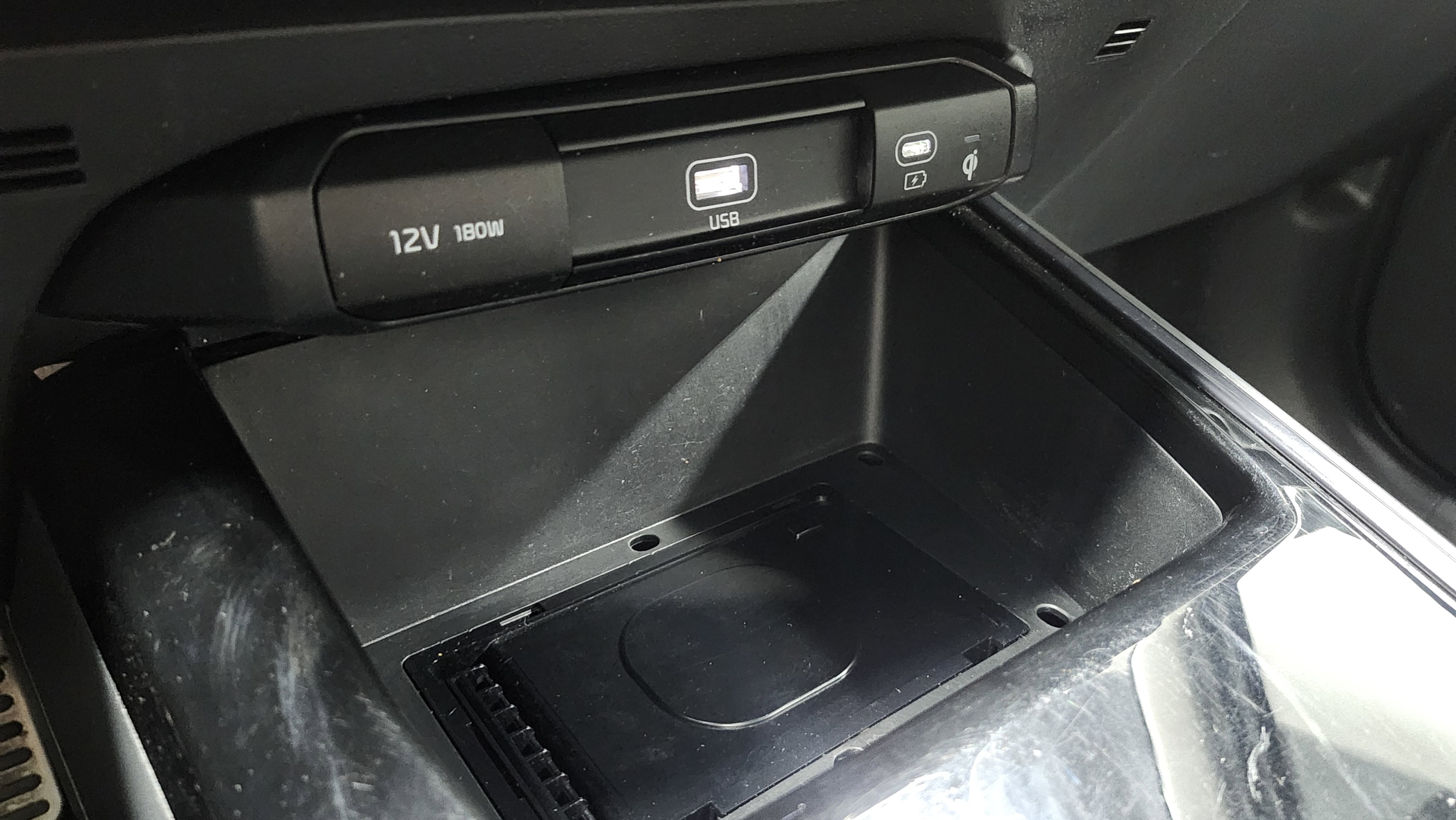 Used 2023 Kia Niro EX Touring image 9