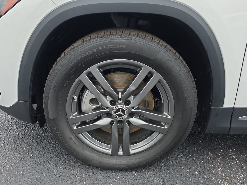 Certified 2026 Mercedes-Benz GLA 250 4MATIC image 9