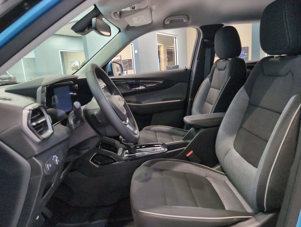 New 2026 Chevrolet TrailBlazer LT FWD image 13