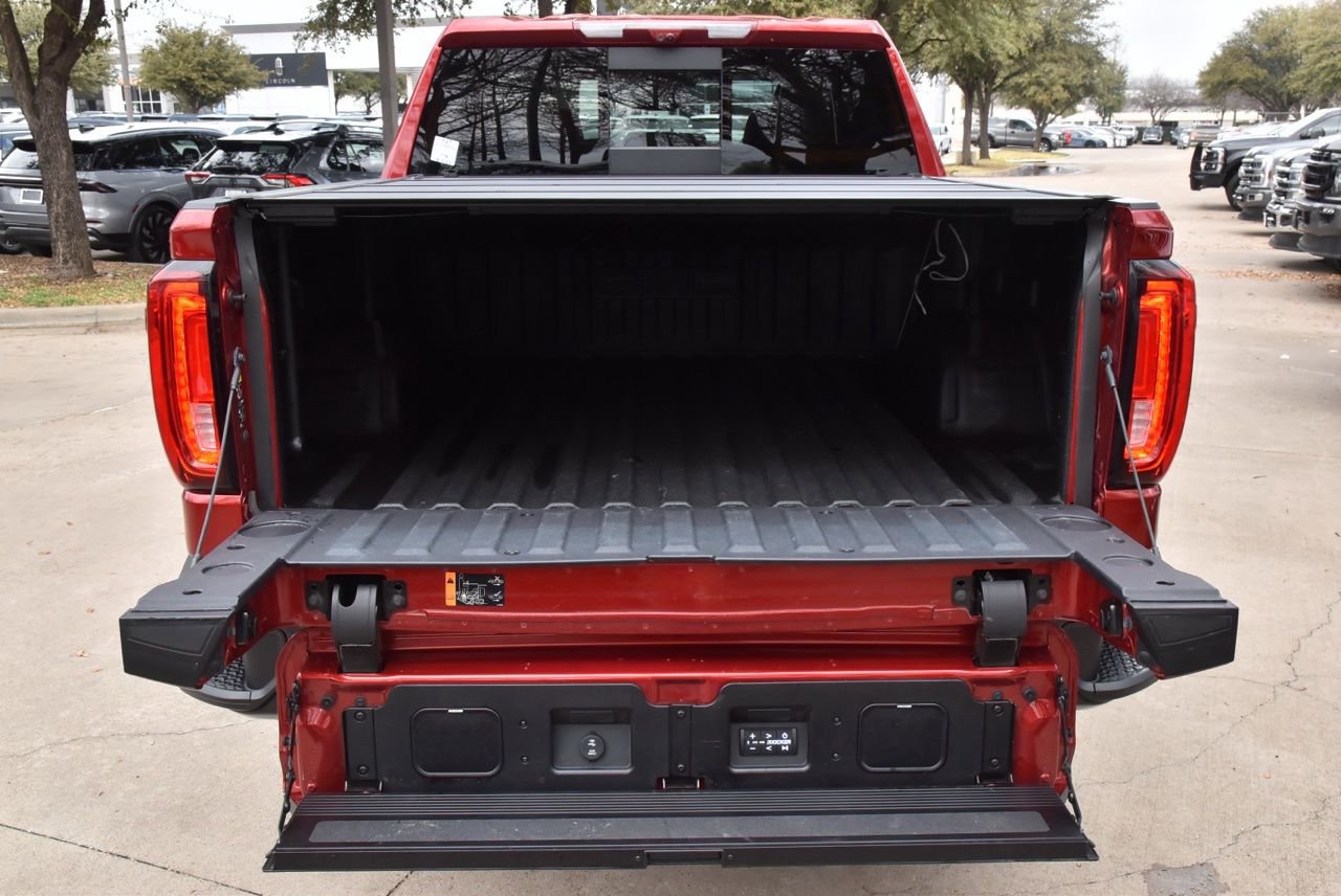 Used 2025 GMC Sierra 1500 AT4X image 40