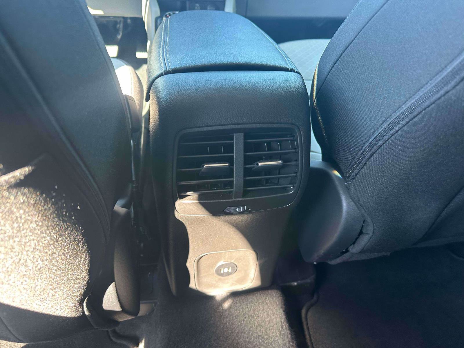 Used 2024 Ford Escape Active image 11