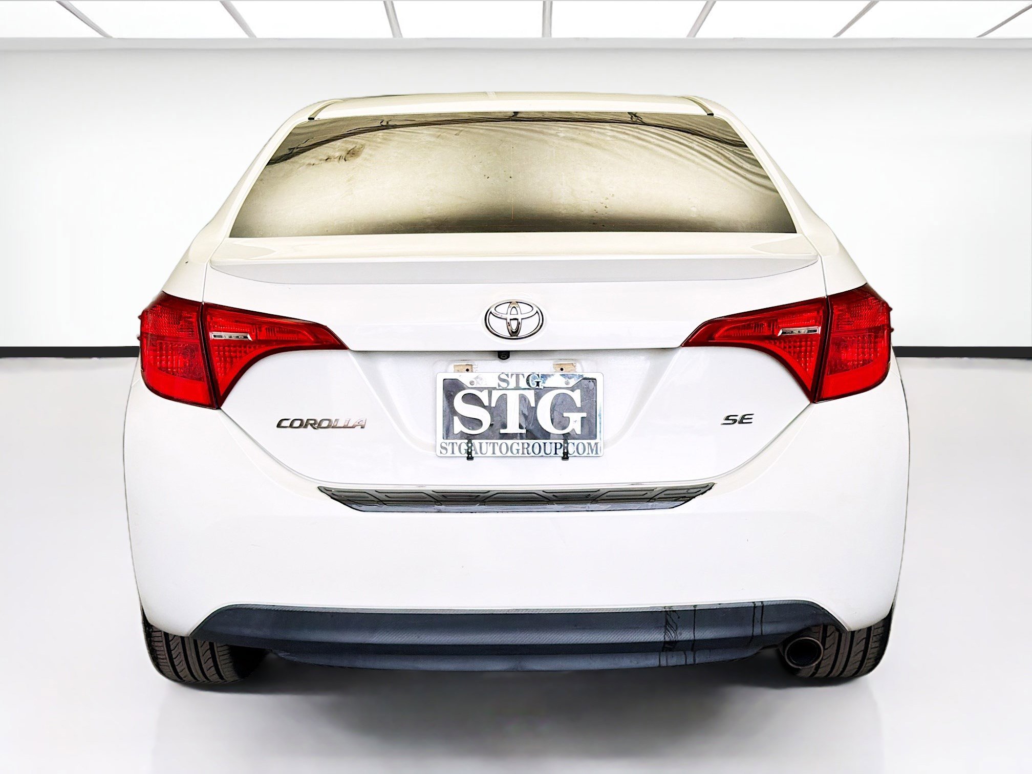 Used 2018 Toyota Corolla SE w/ Carpet Mat Package (TMS) FWD image 5