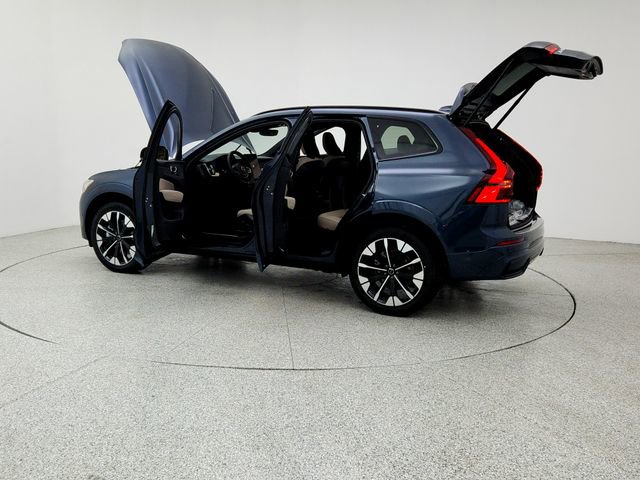 New 2026 Volvo XC60 B5 Plus w/ Protection Package Premier image 12