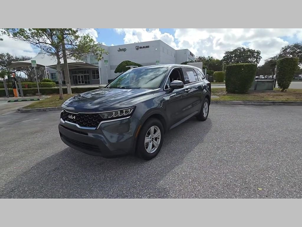 Used 2022 Kia Sorento LX image 43