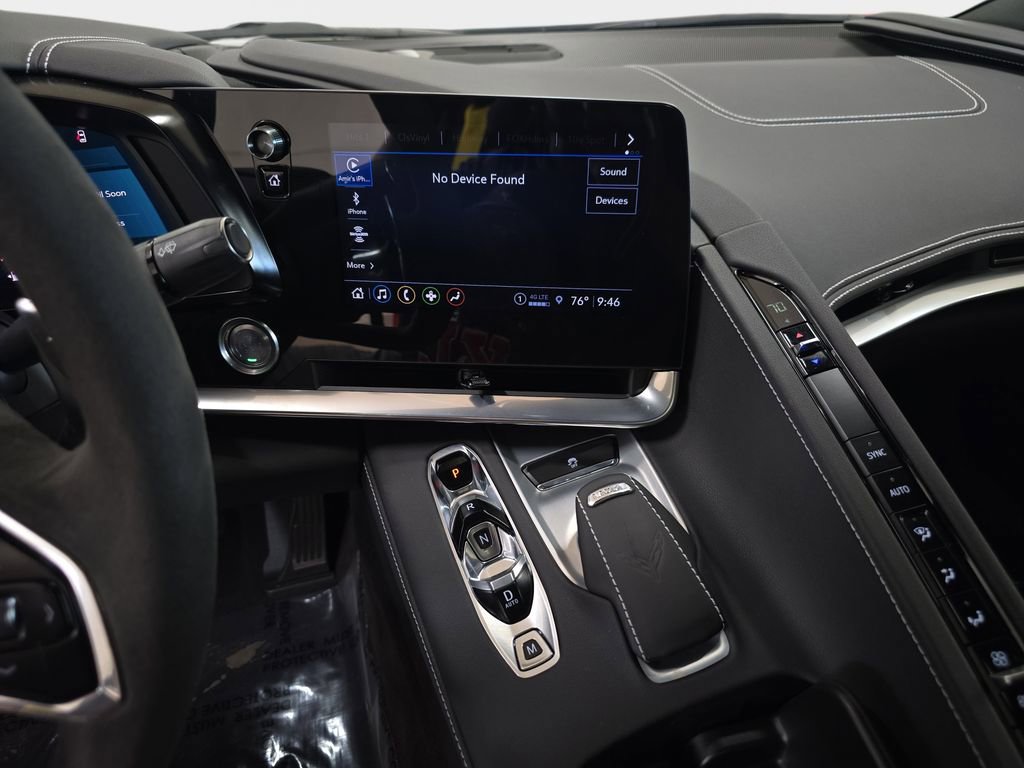 Used 2023 Chevrolet Corvette Stingray Convertible w/ Z51 Performance Package image 21