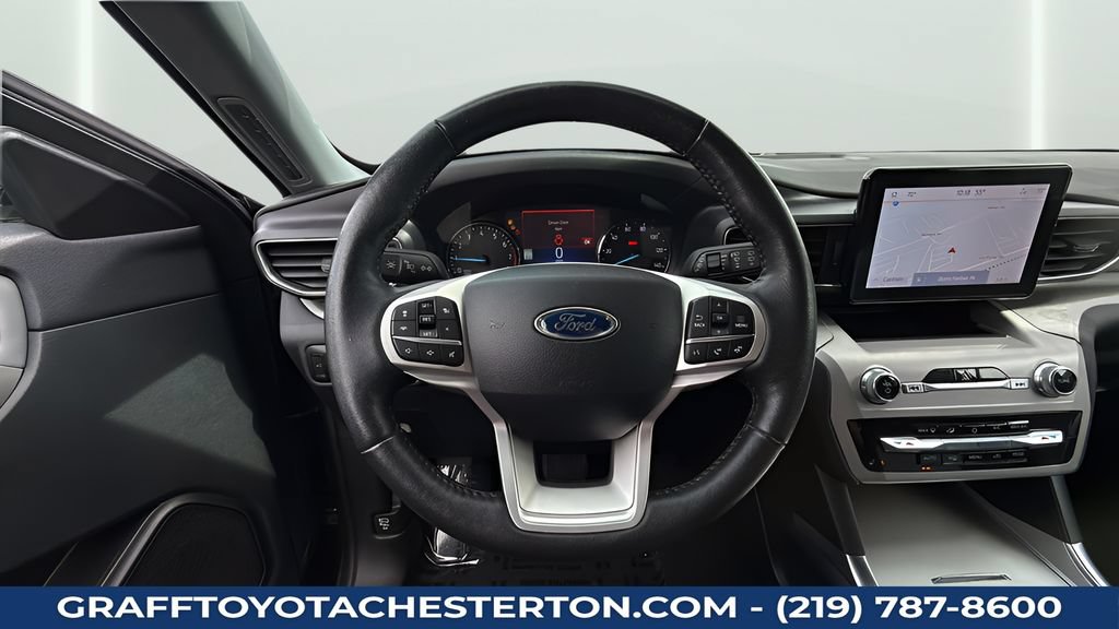 Used 2023 Ford Explorer XLT w/ Equipment Group 202A AWD/4WD image 21
