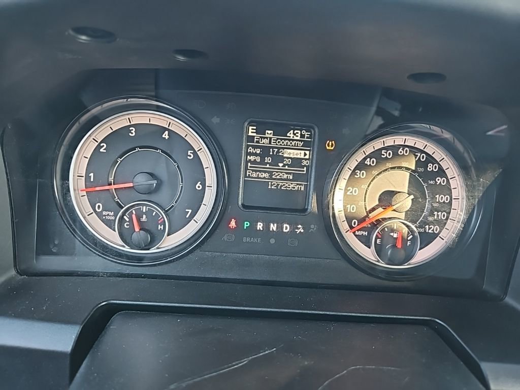 Used 2019 RAM 1500 Classic SLT image 19