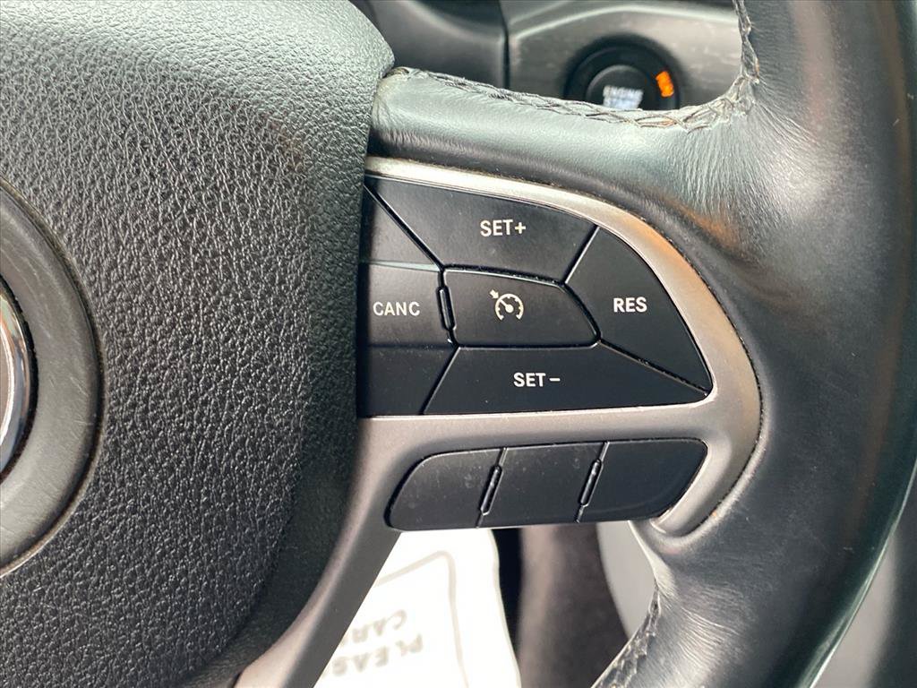 Used 2018 Jeep Grand Cherokee Limited AWD/4WD image 18