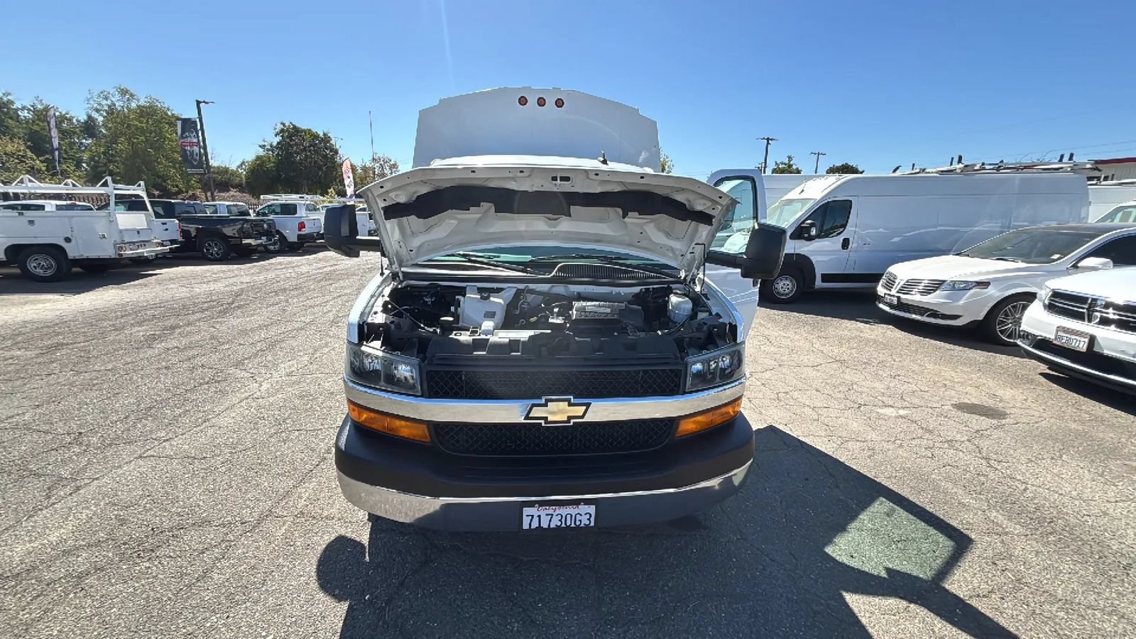 Used 2020 Chevrolet Express 3500 w/ Power Convenience Package RWD image 10