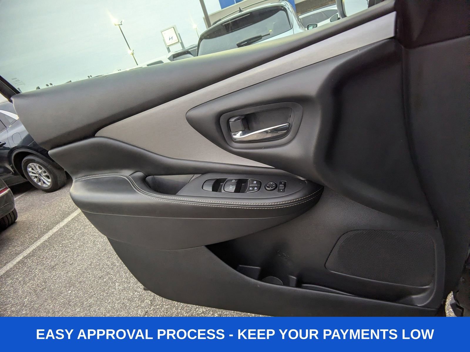 Used 2020 Nissan Murano SV image 27