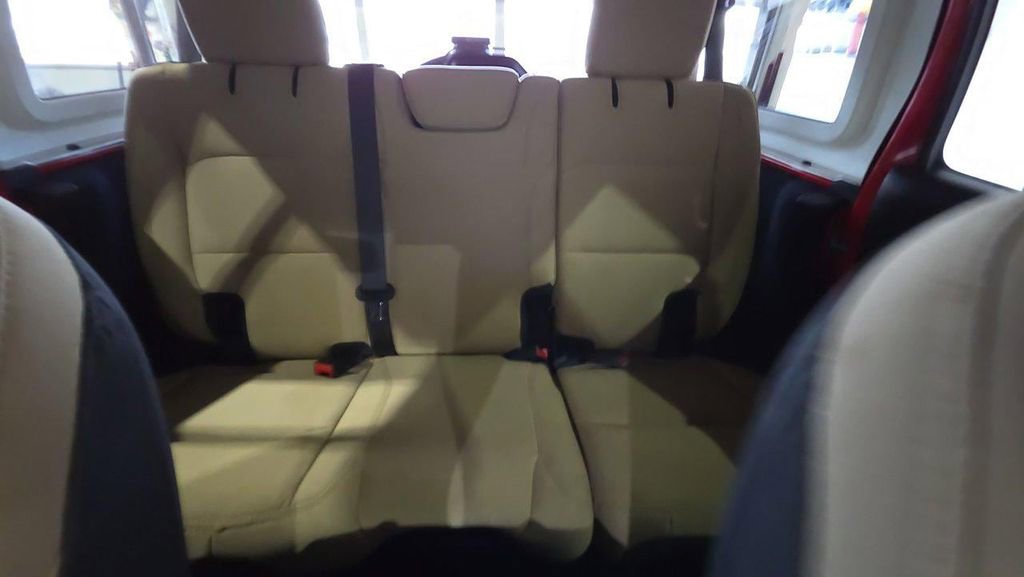 Used 2020 Jeep Wrangler Unlimited Sport S image 19