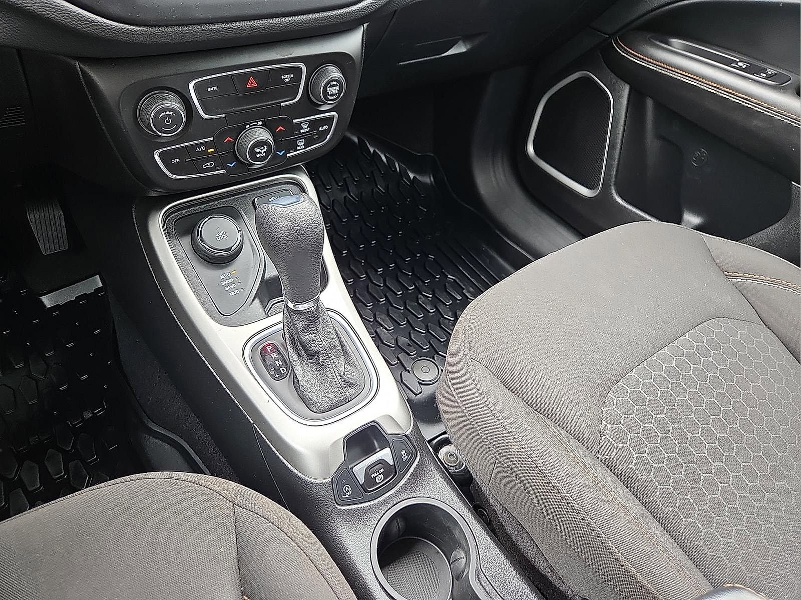 Used 2021 Jeep Compass Sport w/ Cold Weather Group image 25