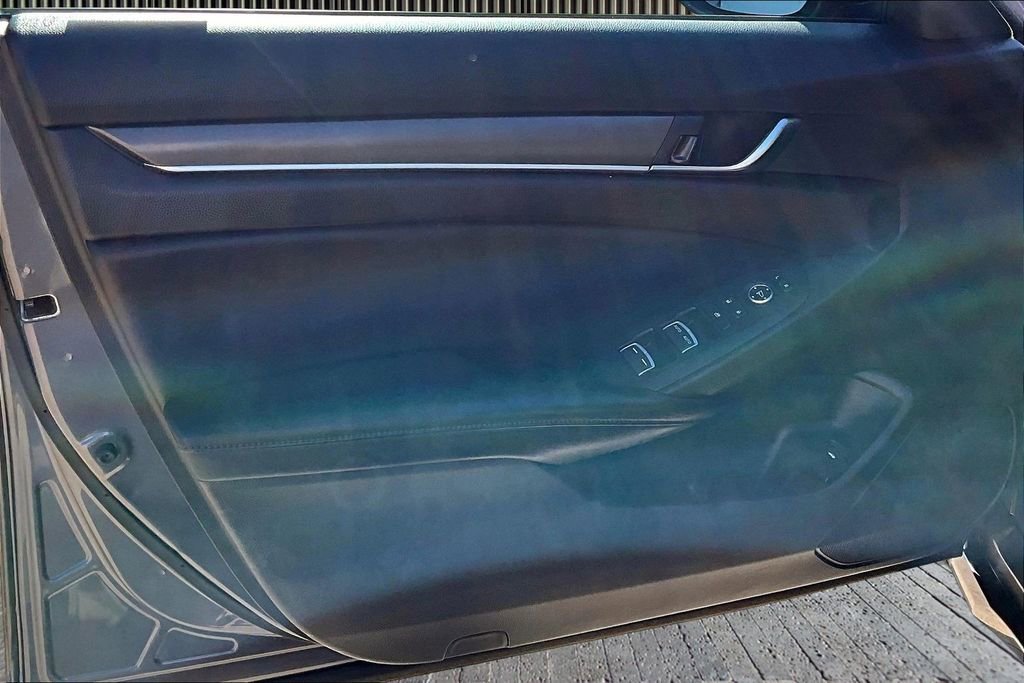 Used 2018 Honda Accord LX image 23
